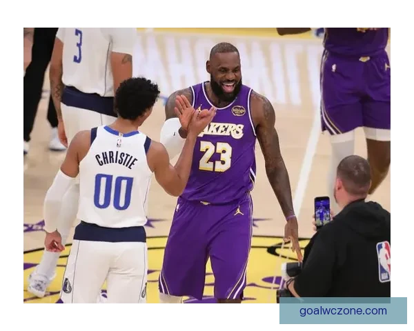 雷迪克爆料达拉斯影像团队误放里夫斯MRI位置引发关注